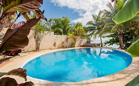 Seáak Cancun Rentals